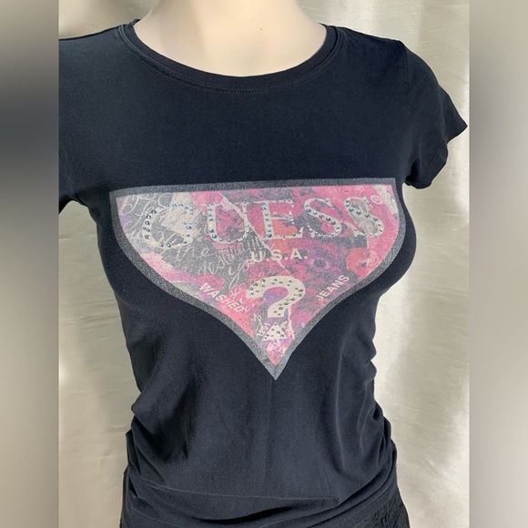 Guess tee shirt - Picture 3 of 3